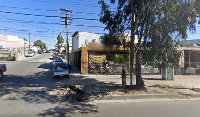 Casi Hermanos